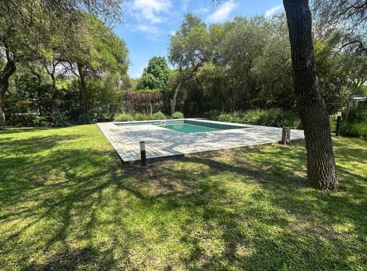Casa · 500m² · 8 Ambientes