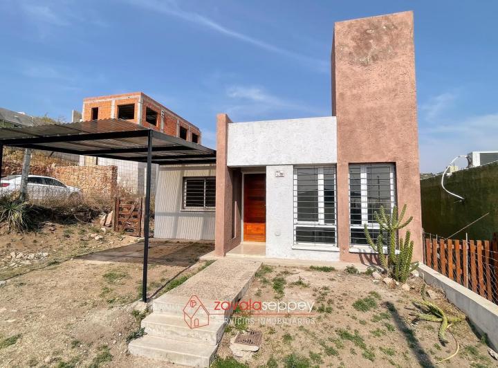 Casa · 300m² · 2 Dormitorios · 1 Cochera