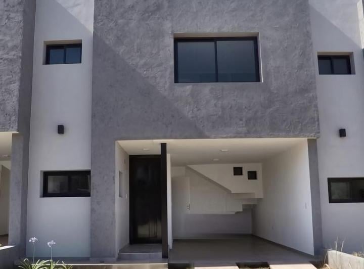 Casa · 125m² · 6 Ambientes · 1 Cochera