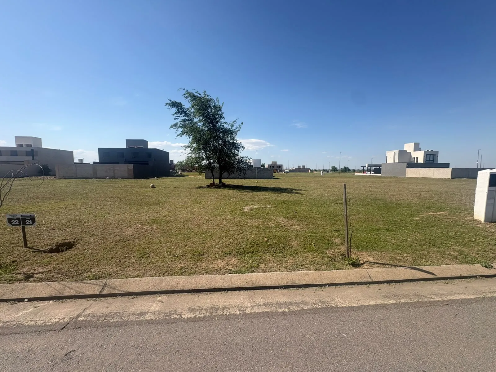 HERMOSO TERRENO EN VENTA EN DISTRITO DAKOTA (EX NOBU TOWN)