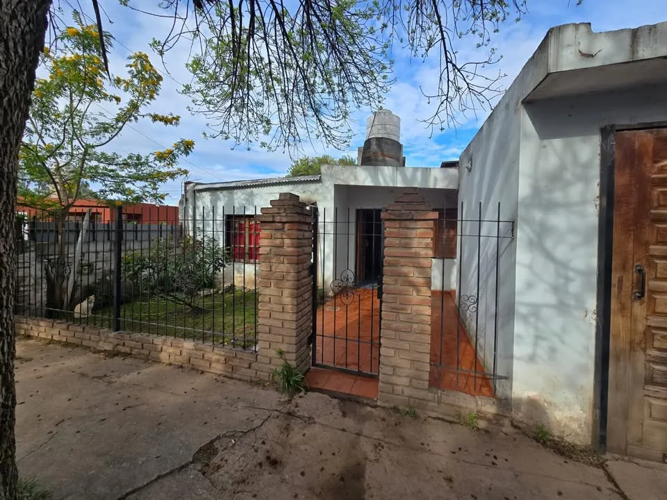 Arguello - Casa + Departamento Independiente