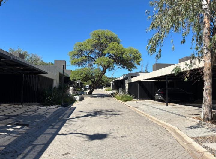 Casa · 210m² · 3 Ambientes