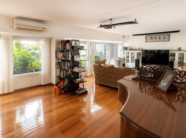 Departamento · 240m² · 5 Ambientes · 2 Cocheras