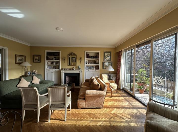 Departamento · 195m² · 6 Ambientes · 1 Cochera