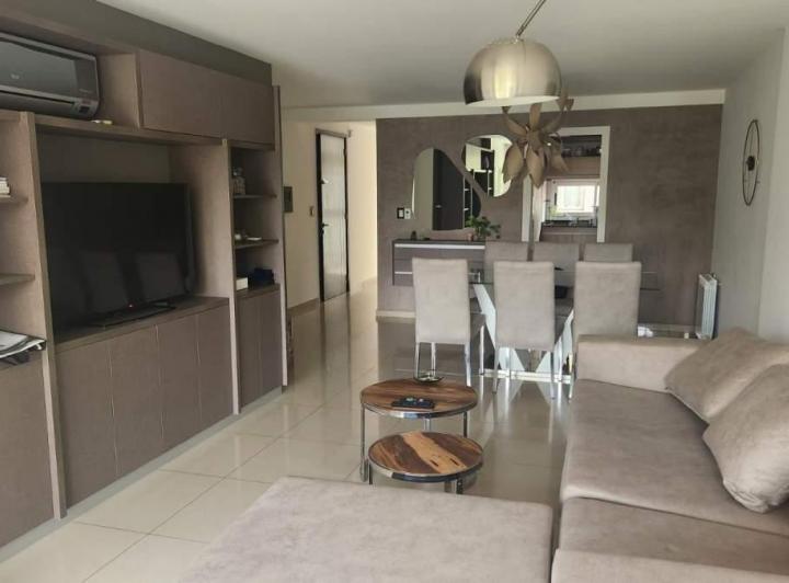 Departamento · 100m² · 4 Ambientes · 1 Cochera