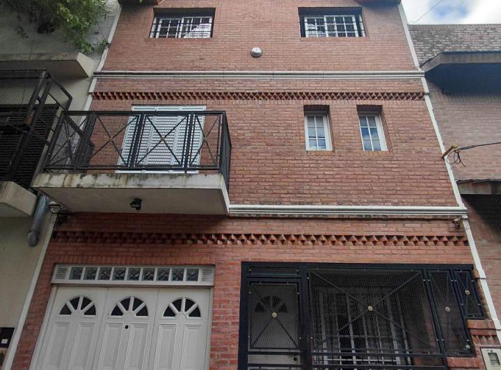 Casa · 110m² · 5 Ambientes · 1 Cochera