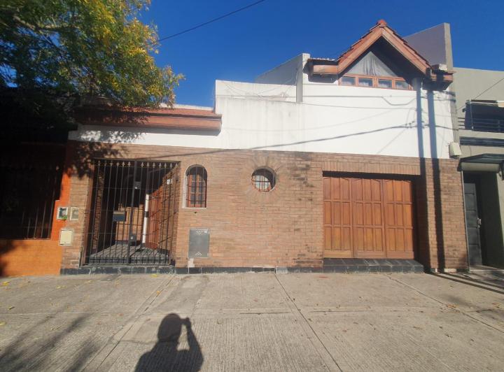 Casa · 173m² · 4 Ambientes · 1 Cochera
