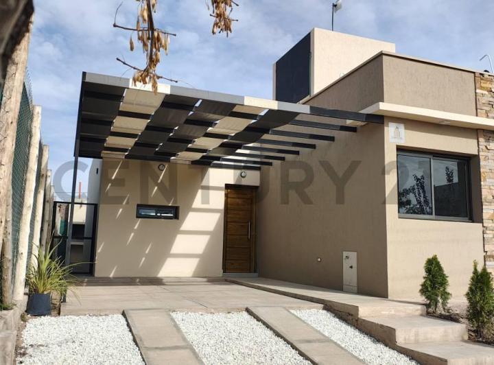 Casa · 85m² · 3 Ambientes · 1 Cochera