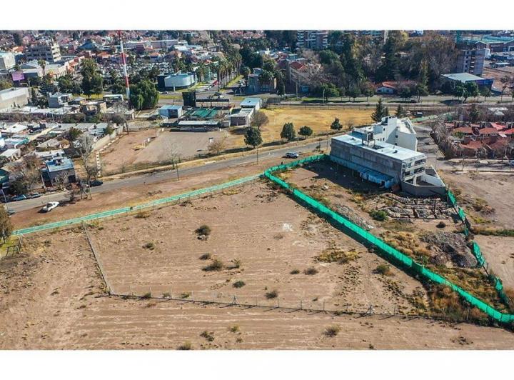 Terreno · 1247m²