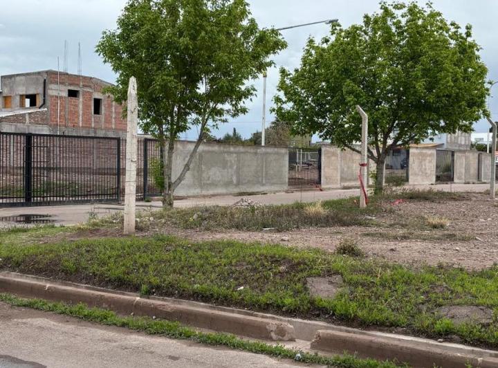 Terreno · 483m²