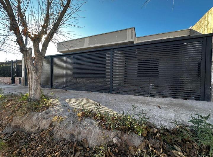 Casa · 160m² · 1 Ambiente