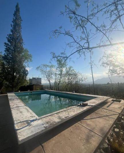 Casa · 130m² · 6 Ambientes · 2 Cocheras