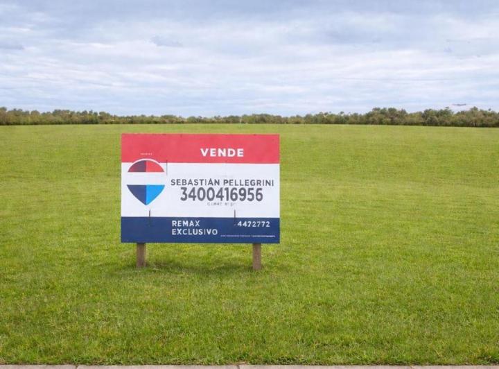 Terreno · 300m²