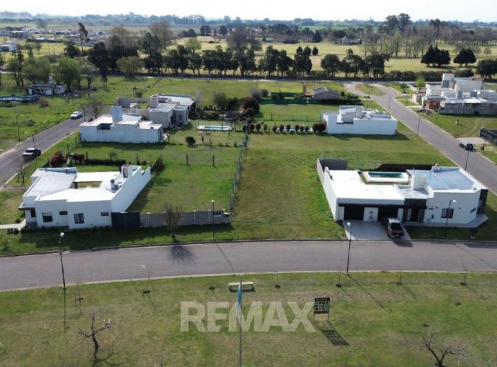 Terreno · 396m²