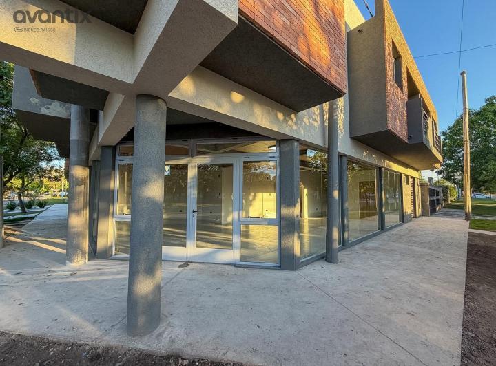 Local comercial · 77m² · 1 Ambiente