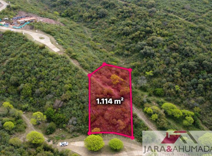 Terreno · 1114m²