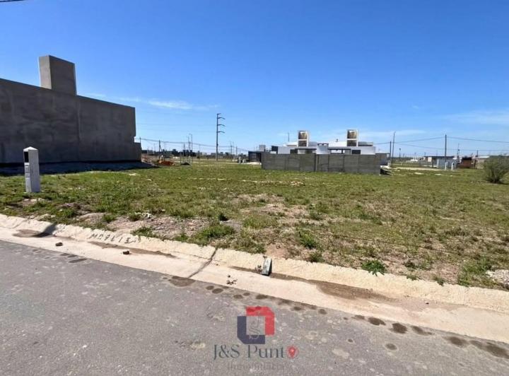 Terreno · 360m²