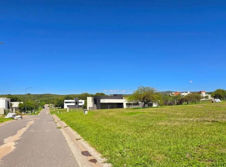 Terreno · 1260m²