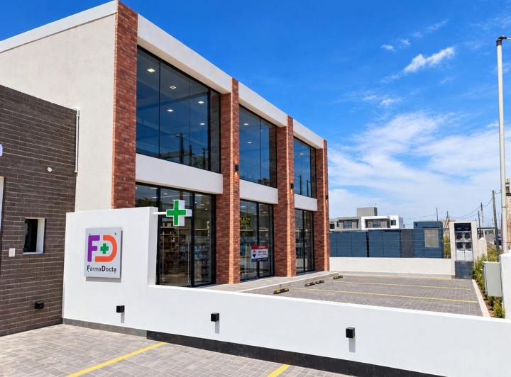 Local comercial · 210m²