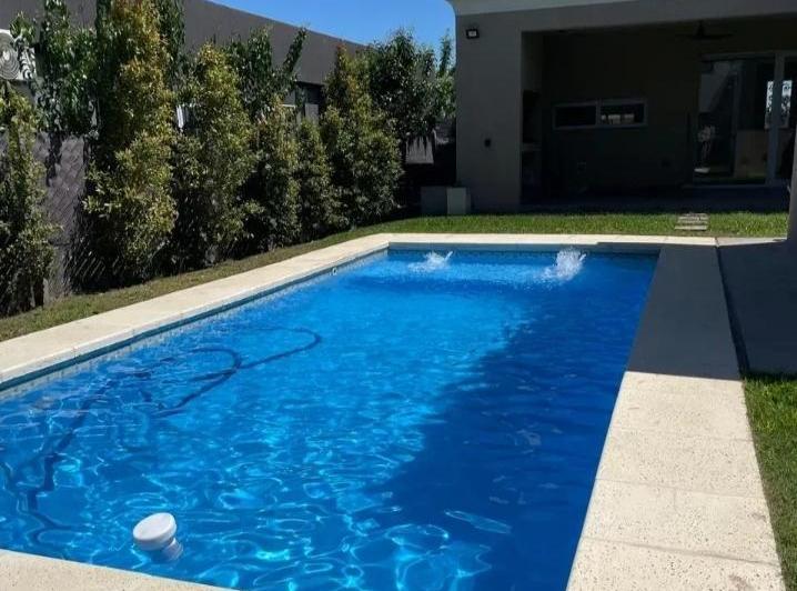 Casa · 160m² · 5 Ambientes · 3 Cocheras
