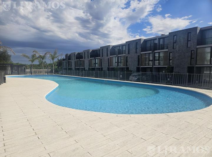 Casa · 127m² · 4 Ambientes · 1 Cochera