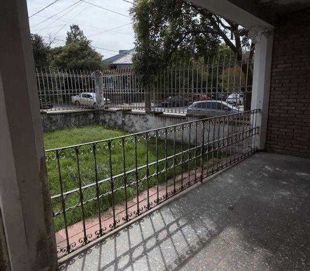 Casa · 286m² · 5 Ambientes · 2 Cocheras