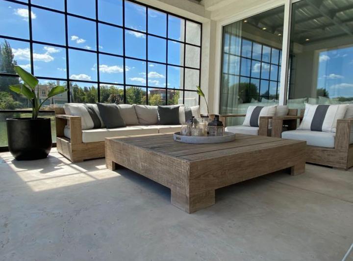 Casa · 420m² · 9 Ambientes · 4 Cocheras