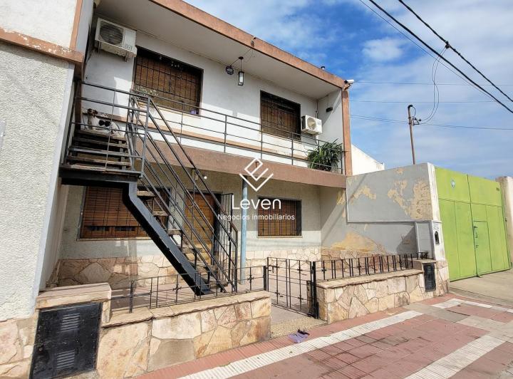 Casa · 104m² · 5 Ambientes