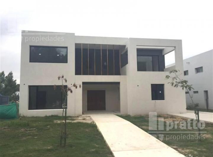 Casa · 400m² · 5 Ambientes