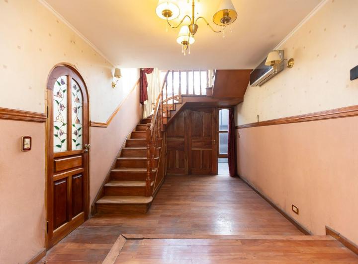 Casa · 110m² · 5 Ambientes · 1 Cochera