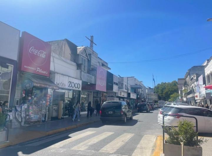 Local comercial · 64m²