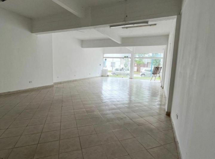 Local comercial · 74m² · 1 Ambiente