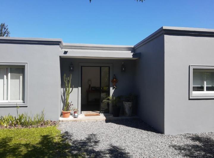 Casa · 130m² · 4 Ambientes · 3 Cocheras
