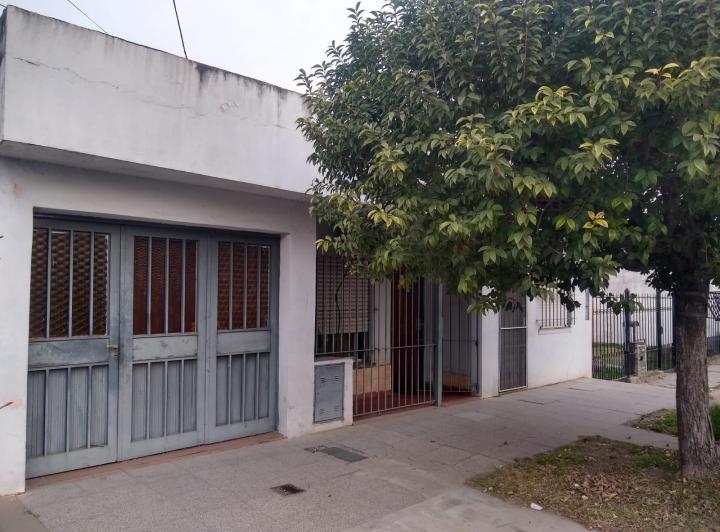 Casa · 112m² · 4 Ambientes · 1 Cochera