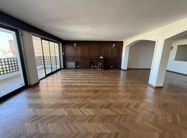 Departamento · 270m² · 7 Ambientes · 3 Cocheras
