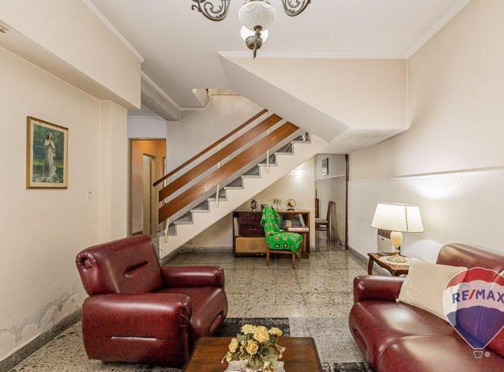 Casa · 132m² · 6 Ambientes · 1 Cochera