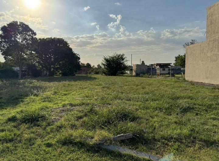 Terreno · 711m²
