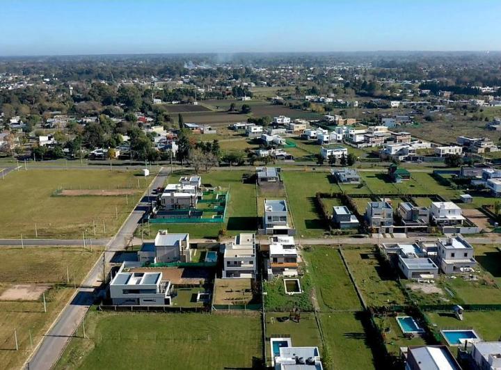 Terreno · 240m²