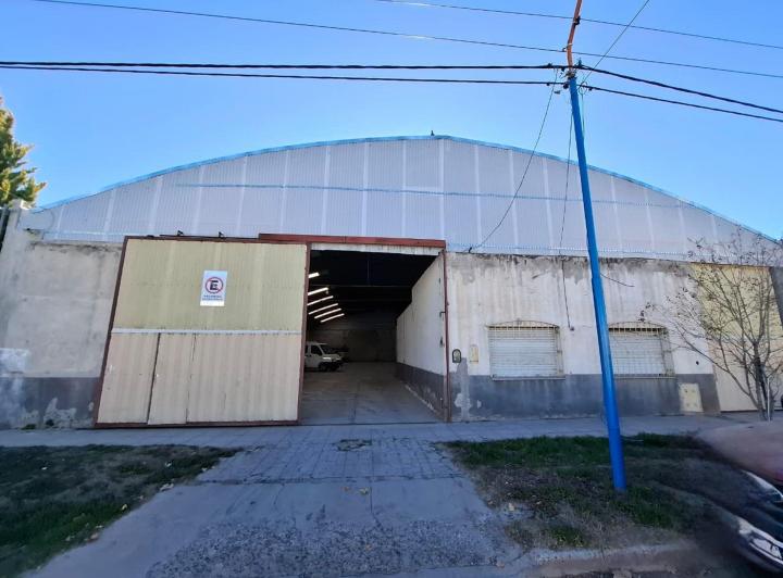 Bodega-Galpón · 740m²