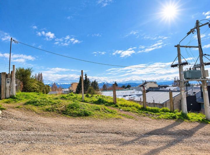 Terreno · 591m²