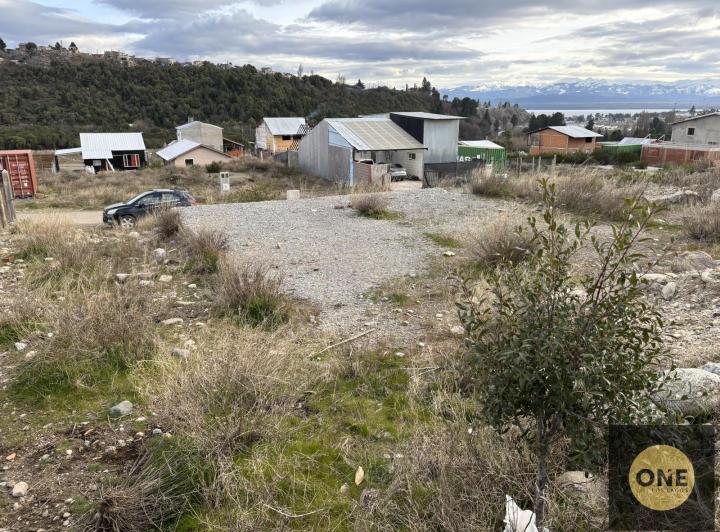 Terreno · 240m²