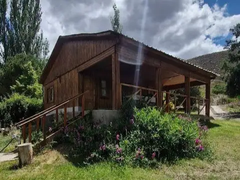 Cabañas en potrerillos con jardín y fogón