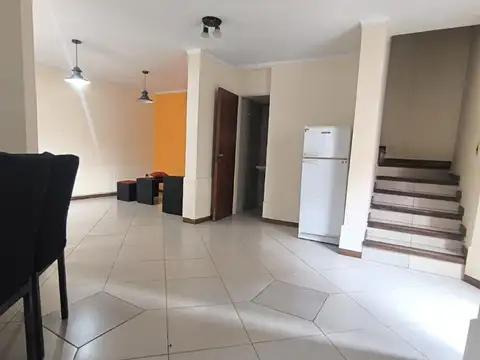 Venta de duplex complejo cerrado, ciudad mendoza