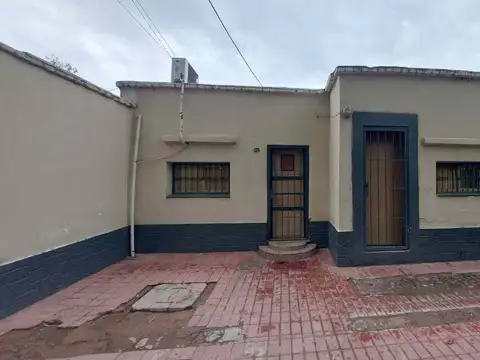 Casa mixta 4 ambientes guaymallen