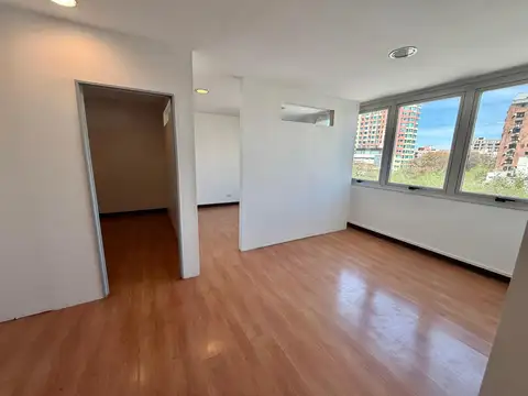 Openhouse alquila hermosa oficina en pleno centro