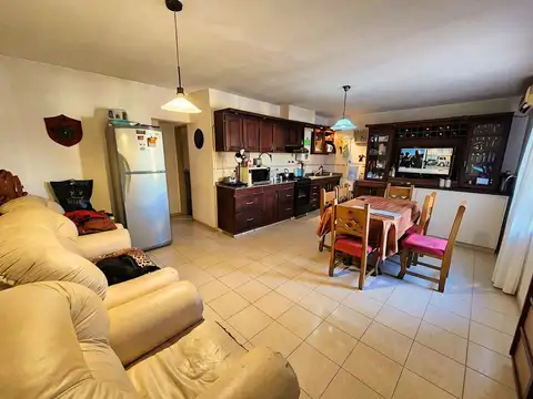 Venta depto 2 dorm con dos cocheras en carlos paz