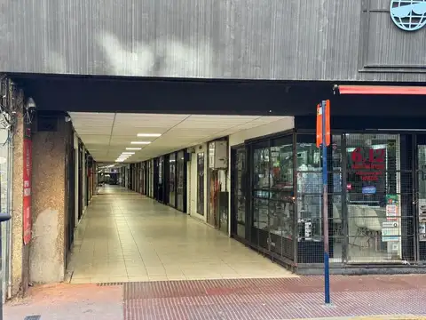 Venta local centro con baño y oficinas
