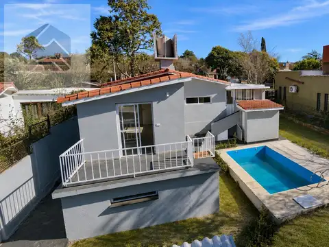 Casa 2 dormitorios con pileta y 450mt2 de terreno 100% reciclada | pho8486243 |