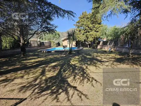 Casa 4 dormitorios a metros del rio en playas de oro | cho7023836 |