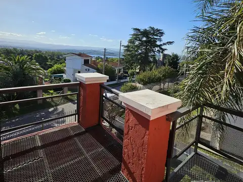 Casa 3 dormitorios 3 baños cochera y pileta|  costa azul | villa carlos paz | cho6682226 |